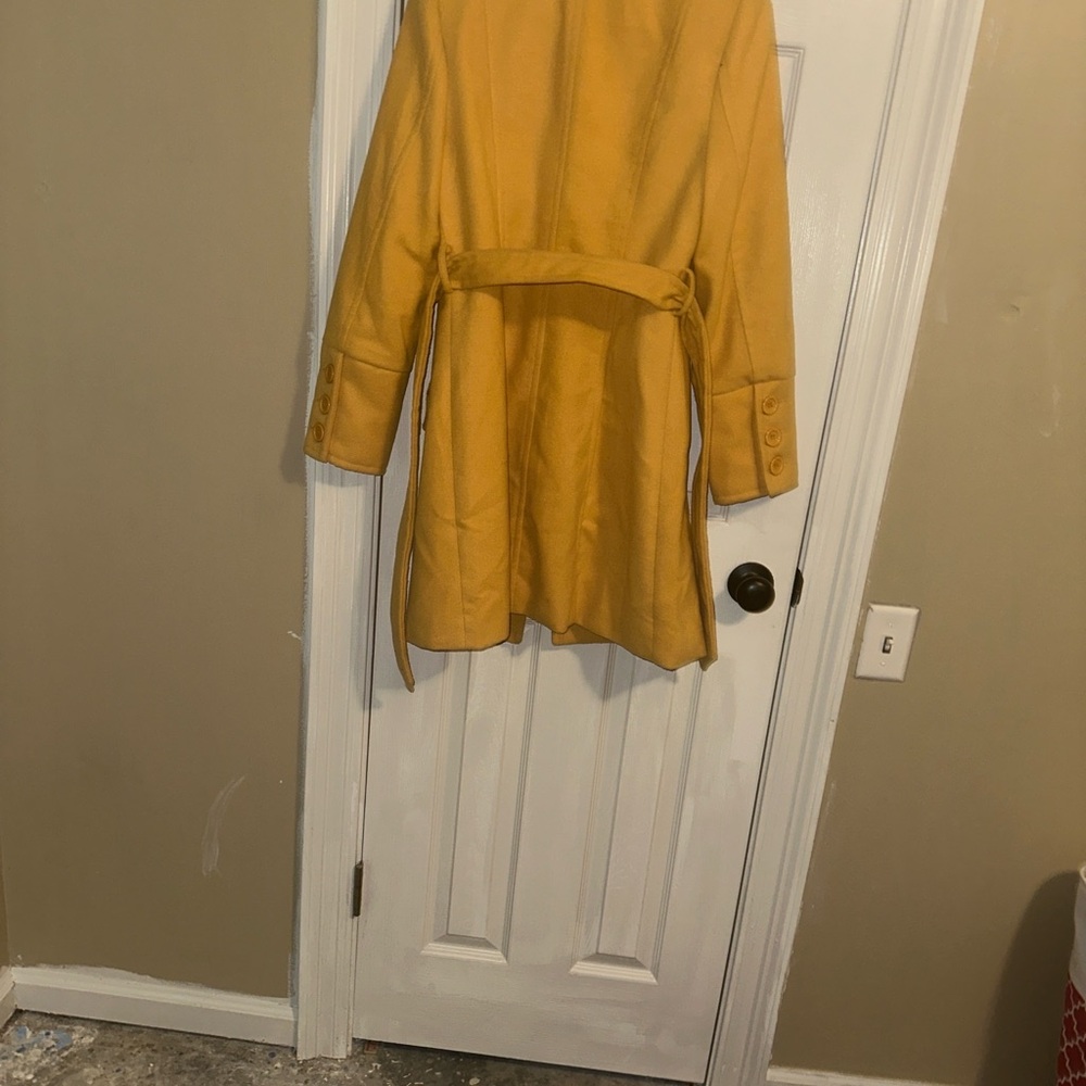 Stylish Women's Mustard Pea Coat - Picture 4 of 6